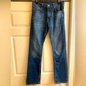 Men’s Levi’s 527 Slim Bootcut Jeans.  Size 31x34.  Great condition.